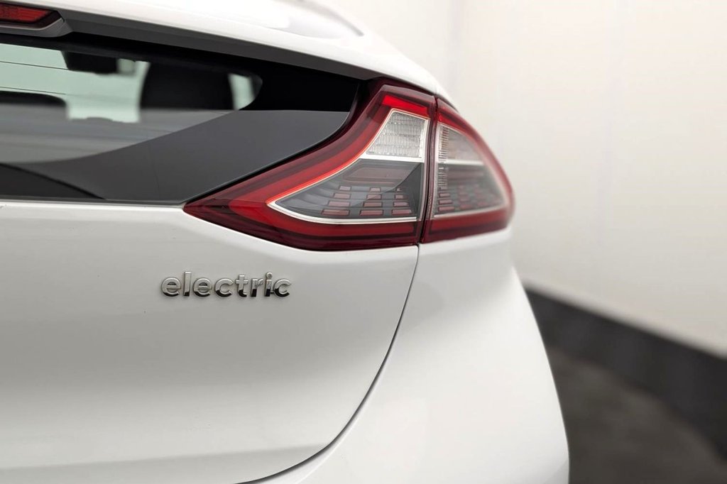 USED 2019 19 HYUNDAI IONIQ 28kWh Premium SE Hatchback 5dr Electric Auto (120 ps) Car Play, Sat Nav, Camera