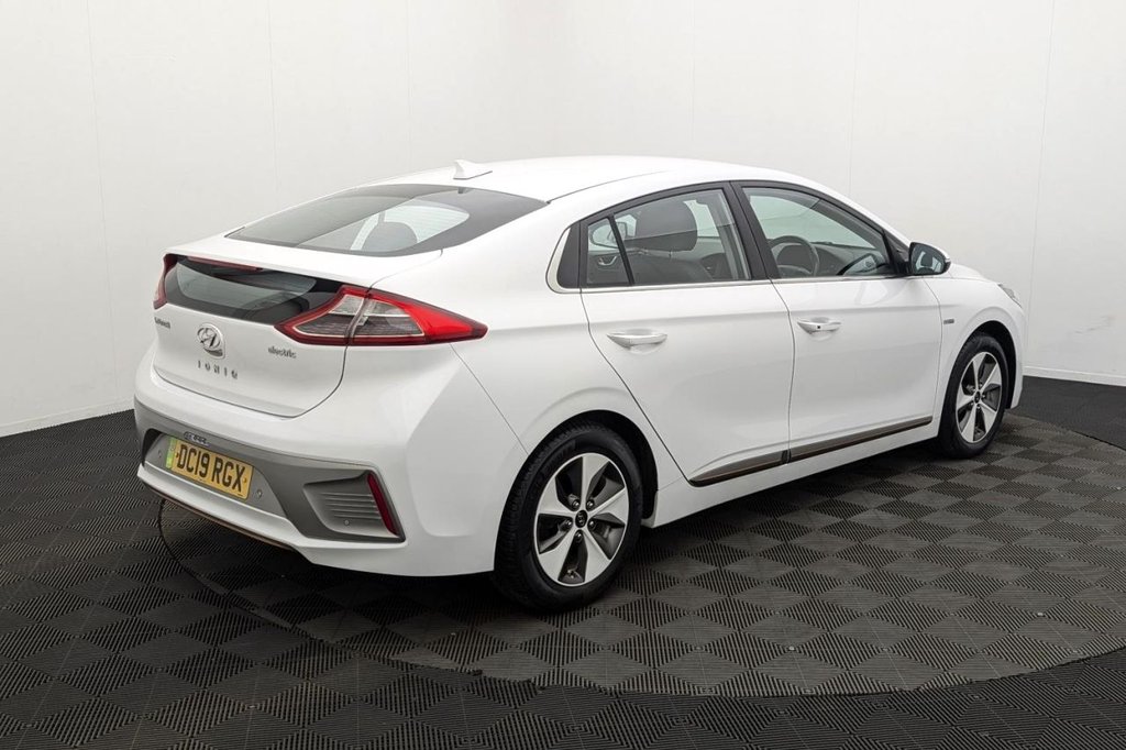 USED 2019 19 HYUNDAI IONIQ 28kWh Premium SE Hatchback 5dr Electric Auto (120 ps) Car Play, Sat Nav, Camera