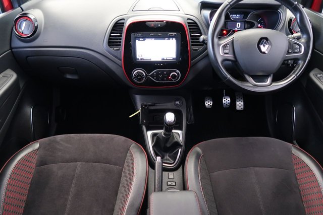View our RENAULT CAPTUR