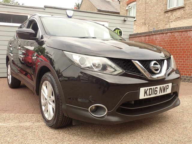 View our NISSAN QASHQAI
