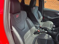 USED 2018 18 FORD FOCUS 2.0 TDCi ST-3 Hatchback 5dr Diesel Manual Euro 6 (s/s) (185 ps) Lovely low mileage example.