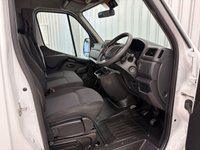 USED 2021 71 RENAULT TRUCKS MASTER 2.3 DCI 150 BHP 35 LWB S/CAB DROPSIDE PICKUP MANUAL (EURO 6) 