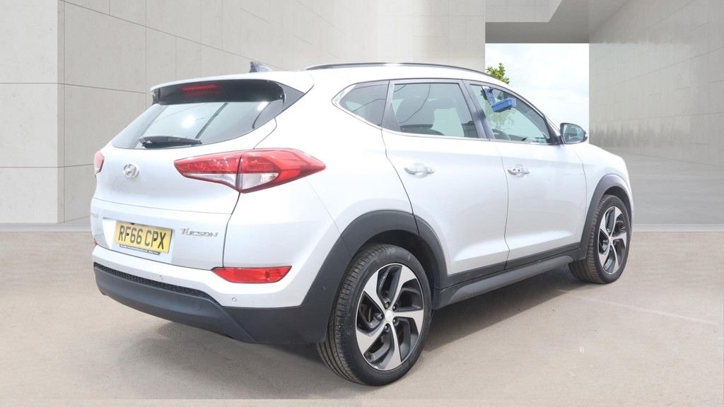 USED 2016 66 HYUNDAI TUCSON 1.7 CRDi Blue Drive Premium SE SUV 5dr Diesel DCT Euro 6 (s/s) (141 ps) 2 KEYS / SERVICE HISTORY