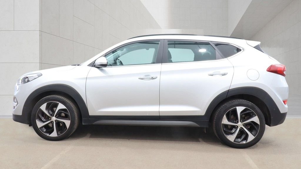 USED 2016 66 HYUNDAI TUCSON 1.7 CRDi Blue Drive Premium SE SUV 5dr Diesel DCT Euro 6 (s/s) (141 ps) 2 KEYS / SERVICE HISTORY