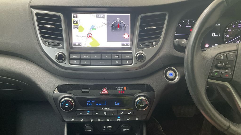 USED 2016 66 HYUNDAI TUCSON 1.7 CRDi Blue Drive Premium SE SUV 5dr Diesel DCT Euro 6 (s/s) (141 ps) 2 KEYS / SERVICE HISTORY