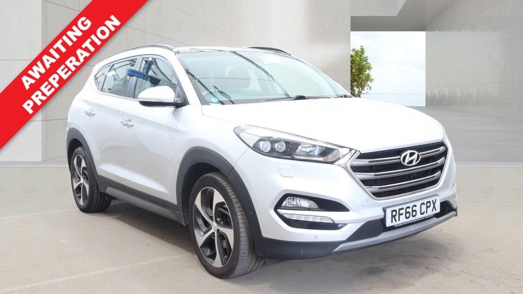 USED 2016 66 HYUNDAI TUCSON 1.7 CRDi Blue Drive Premium SE SUV 5dr Diesel DCT Euro 6 (s/s) (141 ps) 2 KEYS / SERVICE HISTORY