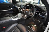 USED 2020 70 BMW 3 SERIES BMW 3 Series 3.0 M340d MHT Saloon 4dr Diesel Hybrid Auto xDrive Euro 6 (s/s) (340 ps) +HEADS UP+H/K+HEATED STEERING+