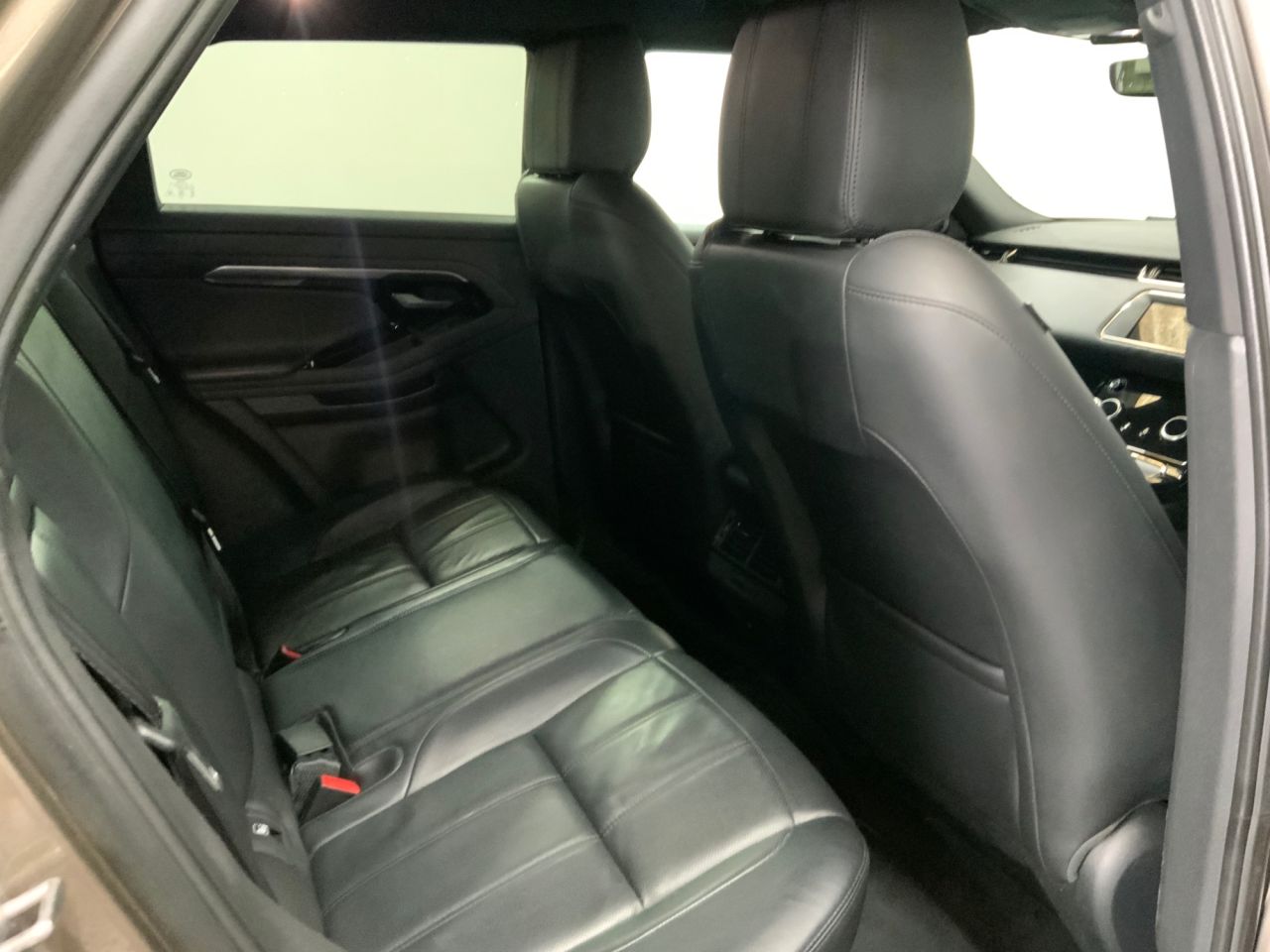 2020 LAND ROVER RANGE ROVER EVOQUE 2.0 D150 R-Dynamic S SUV 5dr Diesel Manual FWD Euro 6 (s/s) (150 ps) - vehicle photo 20 for sale on PureCar