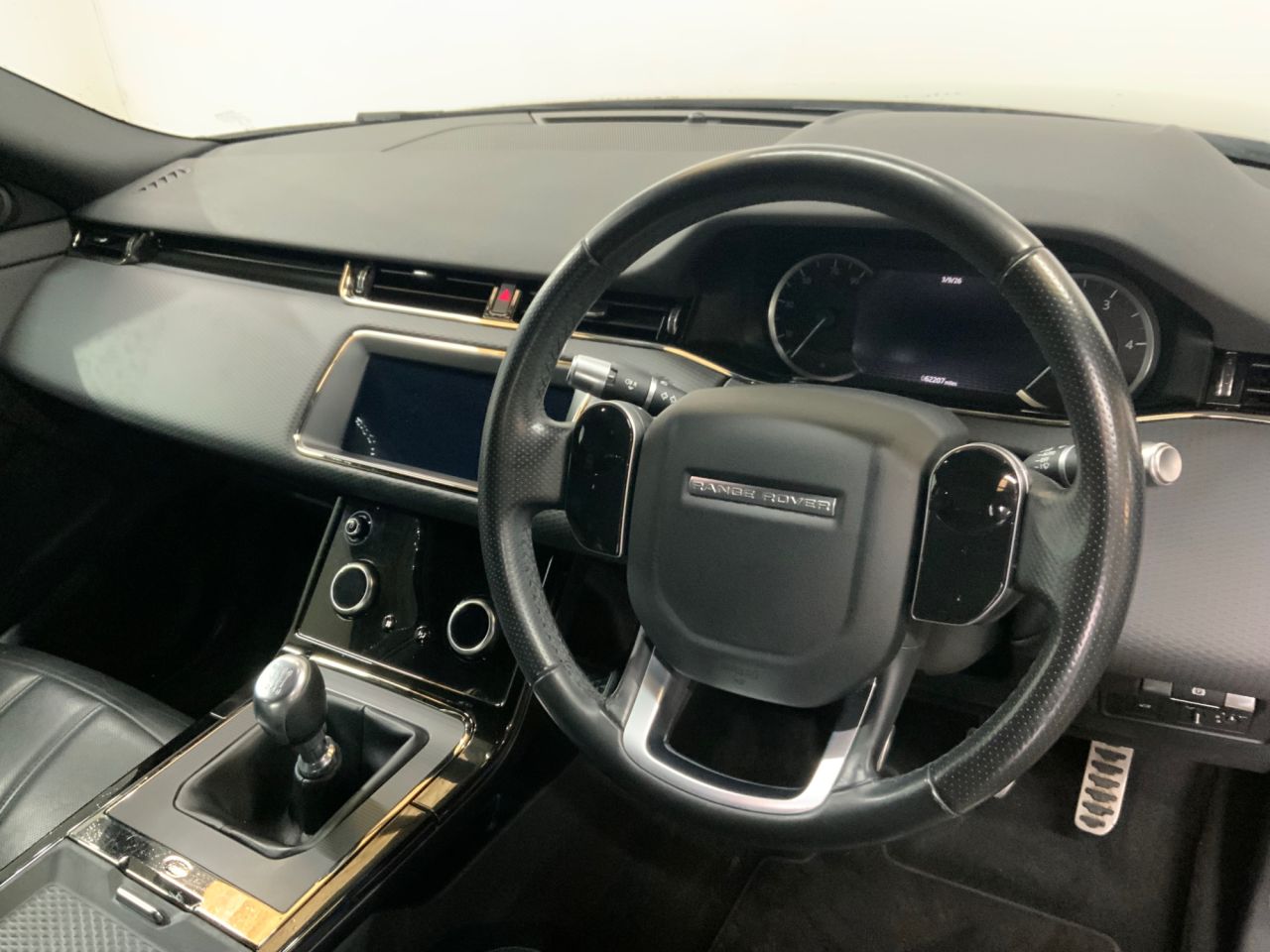 2020 LAND ROVER RANGE ROVER EVOQUE 2.0 D150 R-Dynamic S SUV 5dr Diesel Manual FWD Euro 6 (s/s) (150 ps) - vehicle photo 23 for sale on PureCar