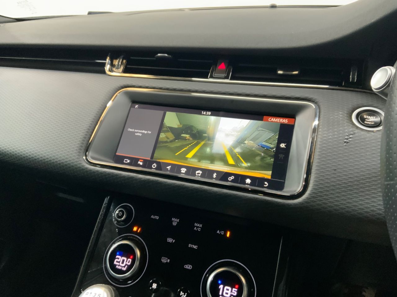 2020 LAND ROVER RANGE ROVER EVOQUE 2.0 D150 R-Dynamic S SUV 5dr Diesel Manual FWD Euro 6 (s/s) (150 ps) - vehicle photo 28 for sale on PureCar