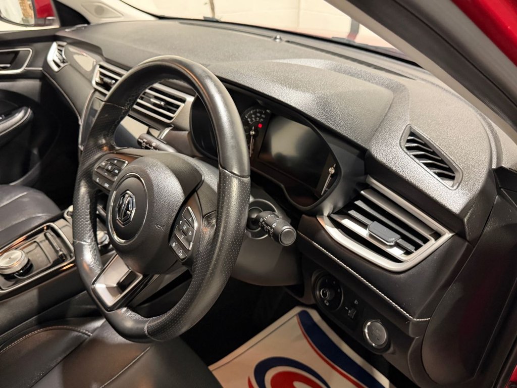 USED 2022 22 MG MG5 61.1kWh Exclusive Long Range Estate 5dr Electric Auto (156 ps) 