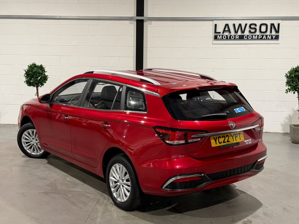 USED 2022 22 MG MG5 61.1kWh Exclusive Long Range Estate 5dr Electric Auto (156 ps) 