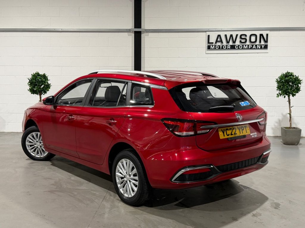 USED 2022 22 MG MG5 61.1kWh Exclusive Long Range Estate 5dr Electric Auto (156 ps) 