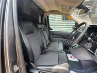 USED 2019 69 VAUXHALL VIVARO 2.0 Turbo D 3100 Elite Panel Van 5dr Diesel Auto L1 H1 Euro 6 (s/s) (180 ps) 