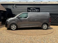 USED 2019 69 VAUXHALL VIVARO 2.0 Turbo D 3100 Elite Panel Van 5dr Diesel Auto L1 H1 Euro 6 (s/s) (180 ps) 