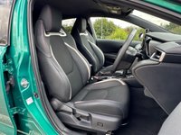 USED 2025 25 TOYOTA COROLLA 1.8 VVT-h GR SPORT Hatchback 5dr Petrol Hybrid CVT Euro 6 (s/s) (140 ps) SUPER GREEN | FULL HISTORY