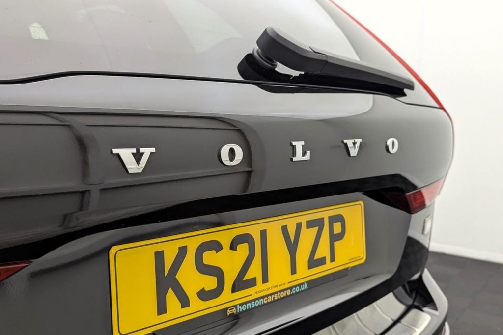 USED 2021 21 VOLVO XC60 2.0h T6 Recharge 11.6kWh Inscription Expression SUV 5dr Petrol Plug-in Hybrid Auto AWD Euro 6 (s/s) (340 ps) 4WD, Pan Roof, Sat Nav