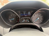USED 2016 16 FORD FOCUS 1.0T EcoBoost Zetec Hatchback 5dr Petrol Auto Euro 6 (s/s) (125 ps) FULL SERVICE HIST - NAVIGATION