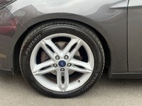 USED 2016 16 FORD FOCUS 1.0T EcoBoost Zetec Hatchback 5dr Petrol Auto Euro 6 (s/s) (125 ps) FULL SERVICE HIST - NAVIGATION