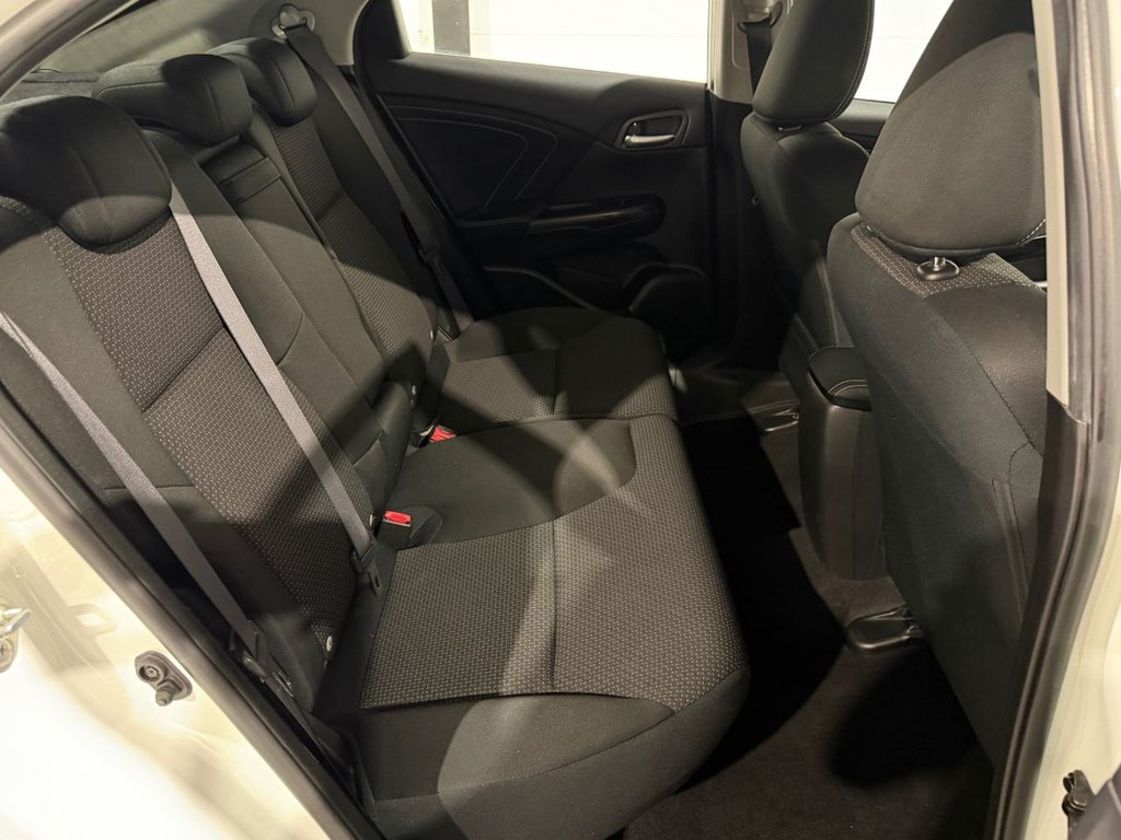 USED 2017 66 HONDA CIVIC 1.4 i-VTEC SE Plus (Navi) Hatchback 5dr Petrol Manual Euro 6 (s/s) (100 ps) 