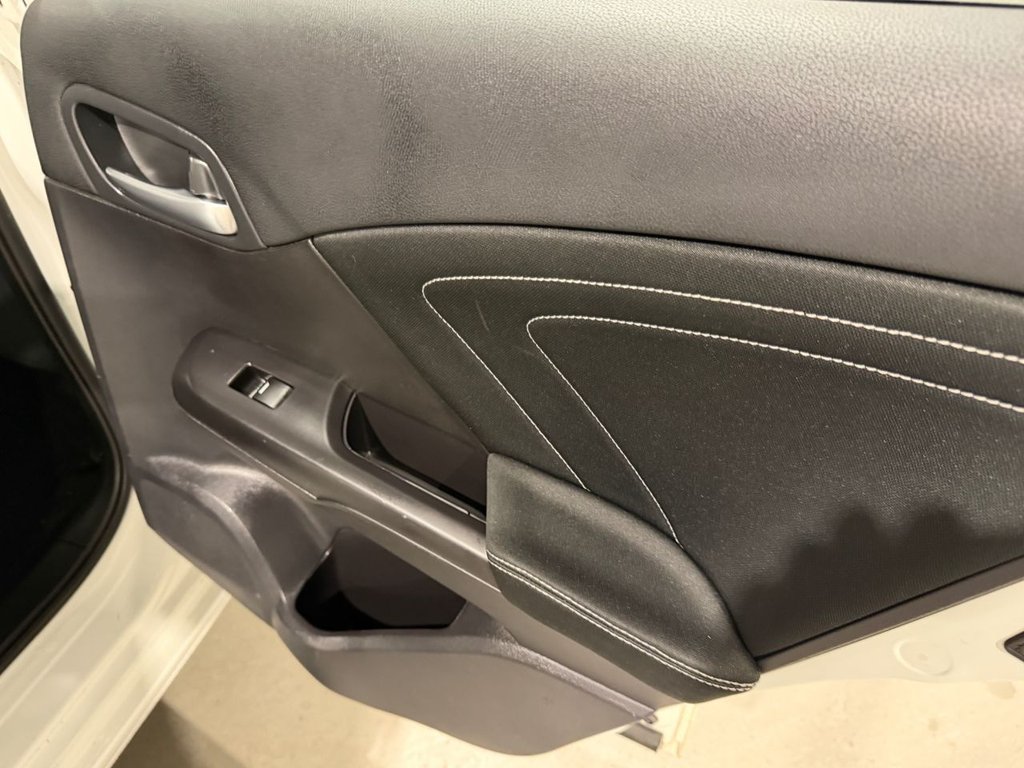 USED 2017 66 HONDA CIVIC 1.4 i-VTEC SE Plus (Navi) Hatchback 5dr Petrol Manual Euro 6 (s/s) (100 ps) 