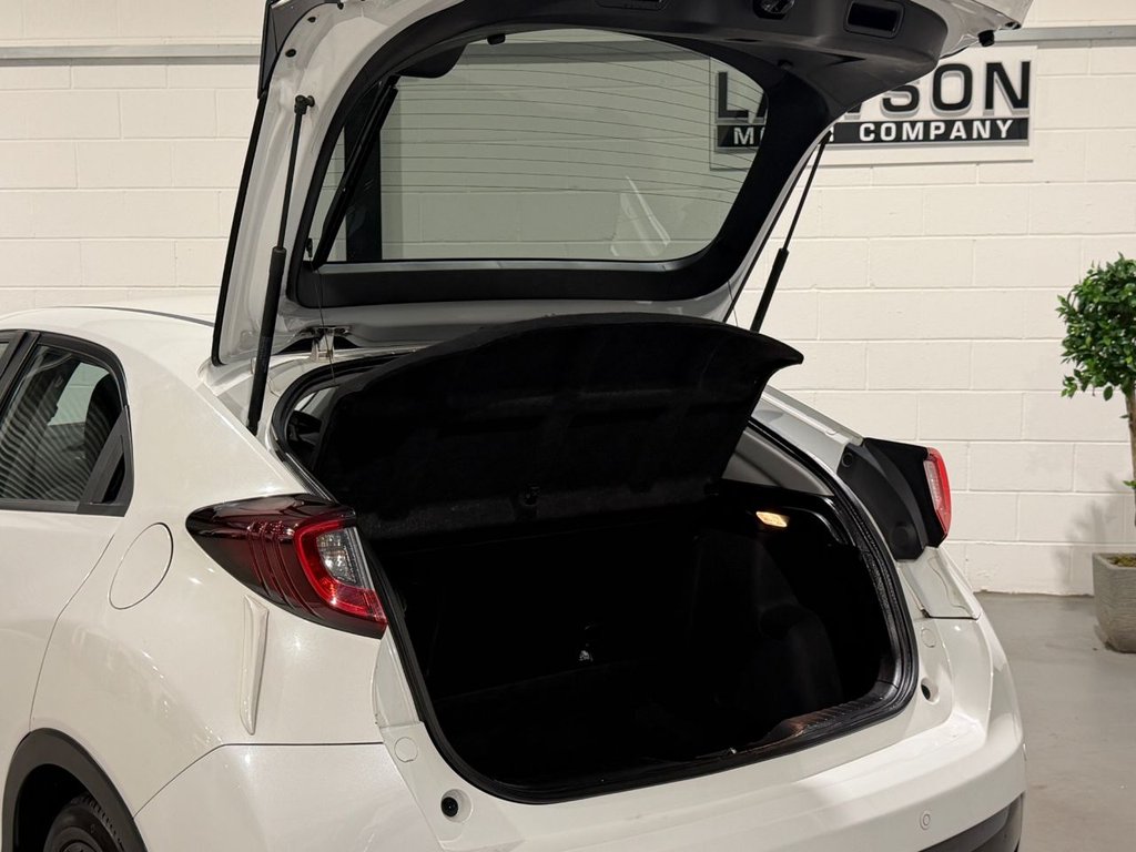 USED 2017 66 HONDA CIVIC 1.4 i-VTEC SE Plus (Navi) Hatchback 5dr Petrol Manual Euro 6 (s/s) (100 ps) 