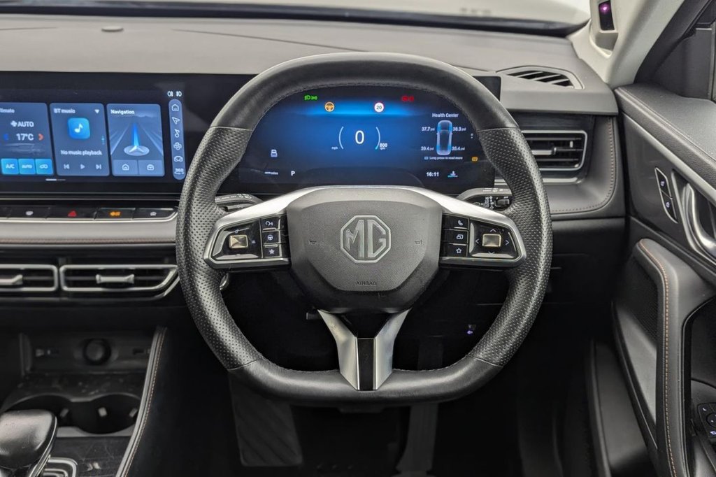USED 2025 25 MG MG HS 1.5 T-GDI Trophy SUV 5dr Petrol DCT Euro 6 (s/s) (169 ps) Car Play, Sat Nav, Camera