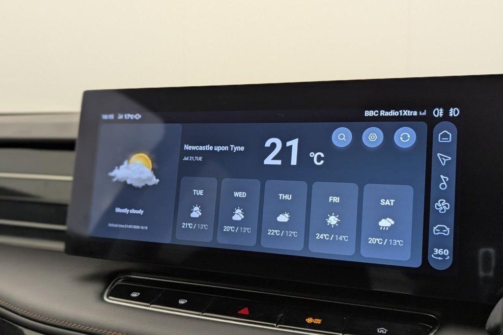 USED 2025 25 MG MG HS 1.5 T-GDI Trophy SUV 5dr Petrol DCT Euro 6 (s/s) (169 ps) Car Play, Sat Nav, Camera
