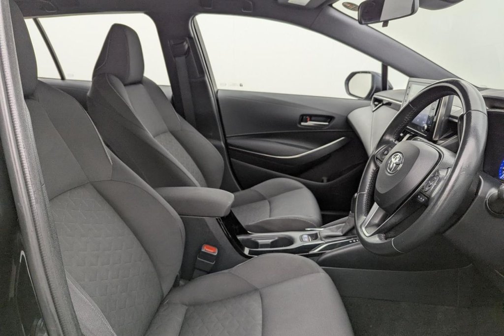 USED 2021 21 TOYOTA COROLLA 1.8 VVT-h GPF Icon Tech Touring Sports 5dr Petrol Hybrid CVT Euro 6 (s/s) (122 ps) Sat Nav, Camera, Park Assist