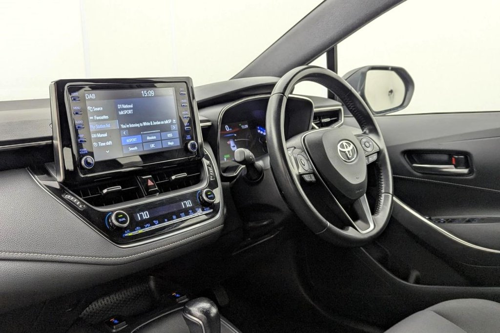 USED 2021 21 TOYOTA COROLLA 1.8 VVT-h GPF Icon Tech Touring Sports 5dr Petrol Hybrid CVT Euro 6 (s/s) (122 ps) Sat Nav, Camera, Park Assist