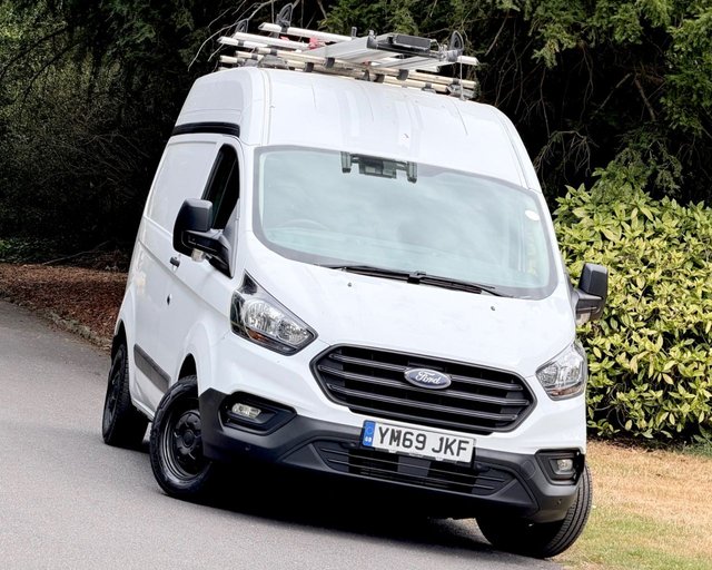 2020 69 FORD TRANSIT CUSTOM 2.0 300 EcoBlue Leader Panel Van 5dr Diesel Manual L1 H2 Euro 6 (s/s) (105 ps) 
