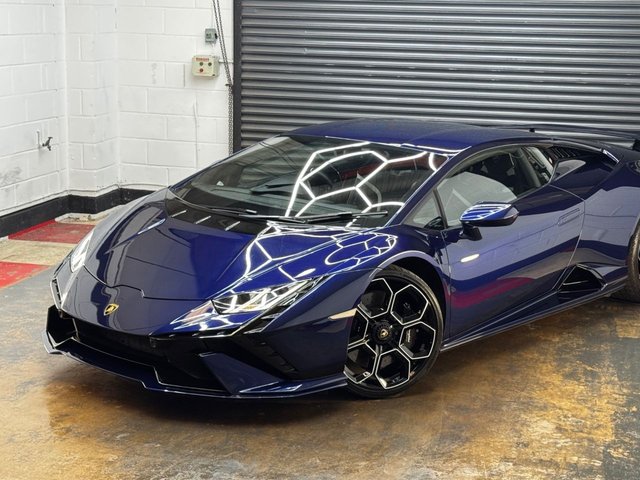 View our LAMBORGHINI HURACAN