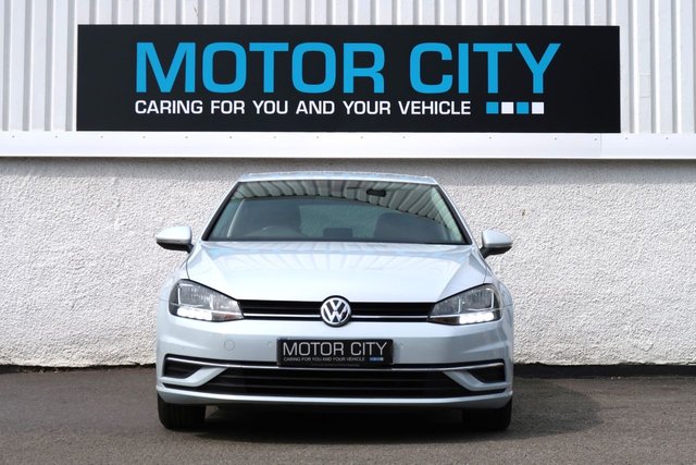 View our VOLKSWAGEN GOLF