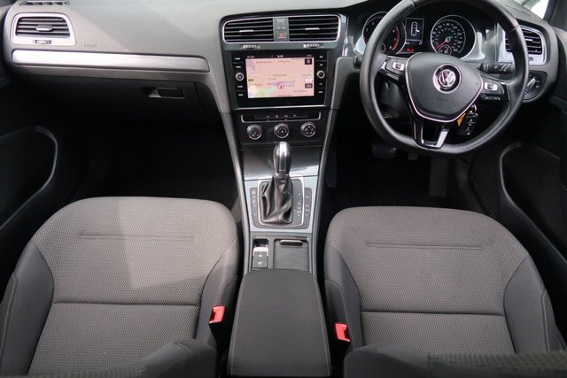 View our VOLKSWAGEN GOLF