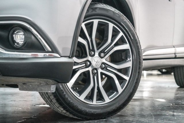 View our MITSUBISHI OUTLANDER