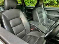 USED 2010 10 VOLVO V70 2.4 D5 SE Estate 5dr Diesel Geartronic Euro 5 (205 ps) RETIRED GENTLEMAN OWNER SINCE FEB 2015//X18 SERVICE HISTORY STAMPS //CAMBELT RENEWED @76,000 MILES//FULL BLACK LEATHER HEATED SEATS//CRUISE CONTROL//HEADLIGHT WASHERS//ROOF-RAILS\\\\PART EXCHANGE TO CLEAR\\\\ (205 ps) RETIRED GENTLEMAN OWNER SINCE FEB 2015//X18 SERVICE HISTORY STAMPS //CAMBELT RENEWED @76,000 MILES//FULL BLACK LEATHER HEATED SEATS//CRUISE CONTROL//HEADLIGHT WASHERS//ROOF-RAILS//PART EXCHANGE TO CLEAR
