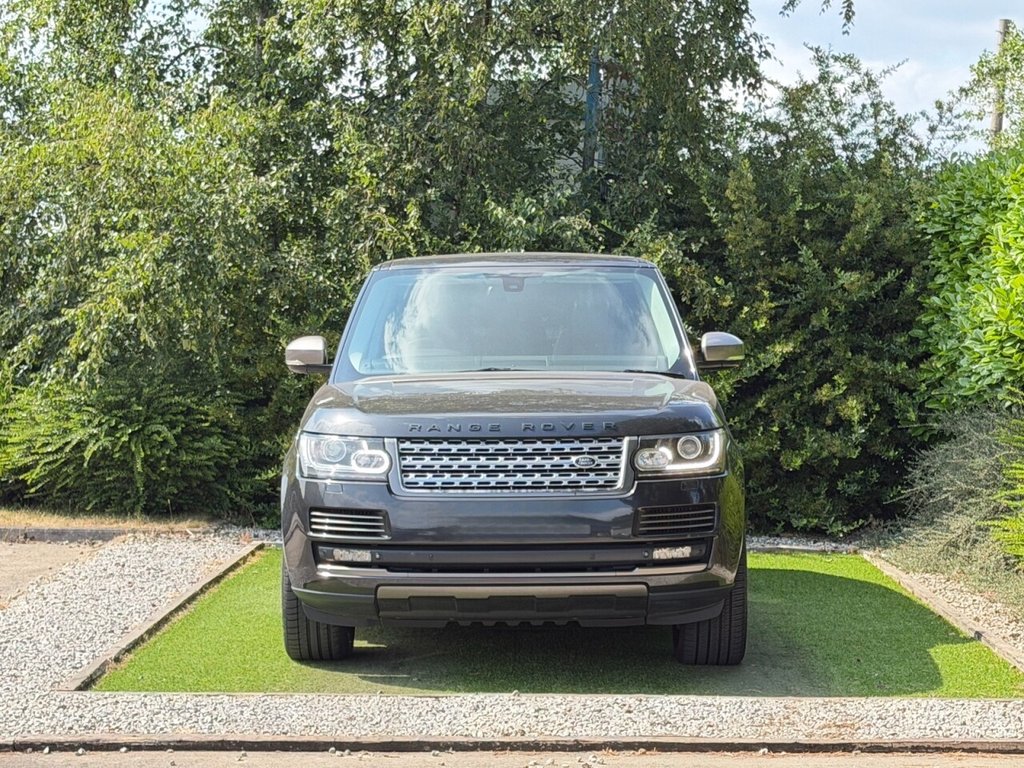 USED 2013 63 LAND ROVER RANGE ROVER 4.4 SD V8 Autobiography SUV 5dr Diesel Auto 4WD Euro 5 (339 ps) FSH, 2KEYS, R/ENTERTAINMENT