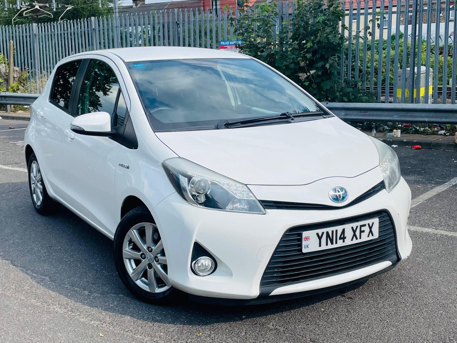 TOYOTA YARIS 1.5 VVT H ICON PLUS CVT EURO 5 5DR JUST SERVICED, ULEZ...