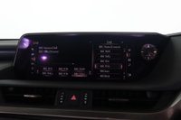 USED 2021 21 LEXUS ES 2.5 300h E-CVT Euro 6 (s/s) 4dr Sunroof, Reverse Camera,