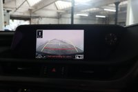 USED 2021 21 LEXUS ES 2.5 300h E-CVT Euro 6 (s/s) 4dr Sunroof, Reverse Camera,