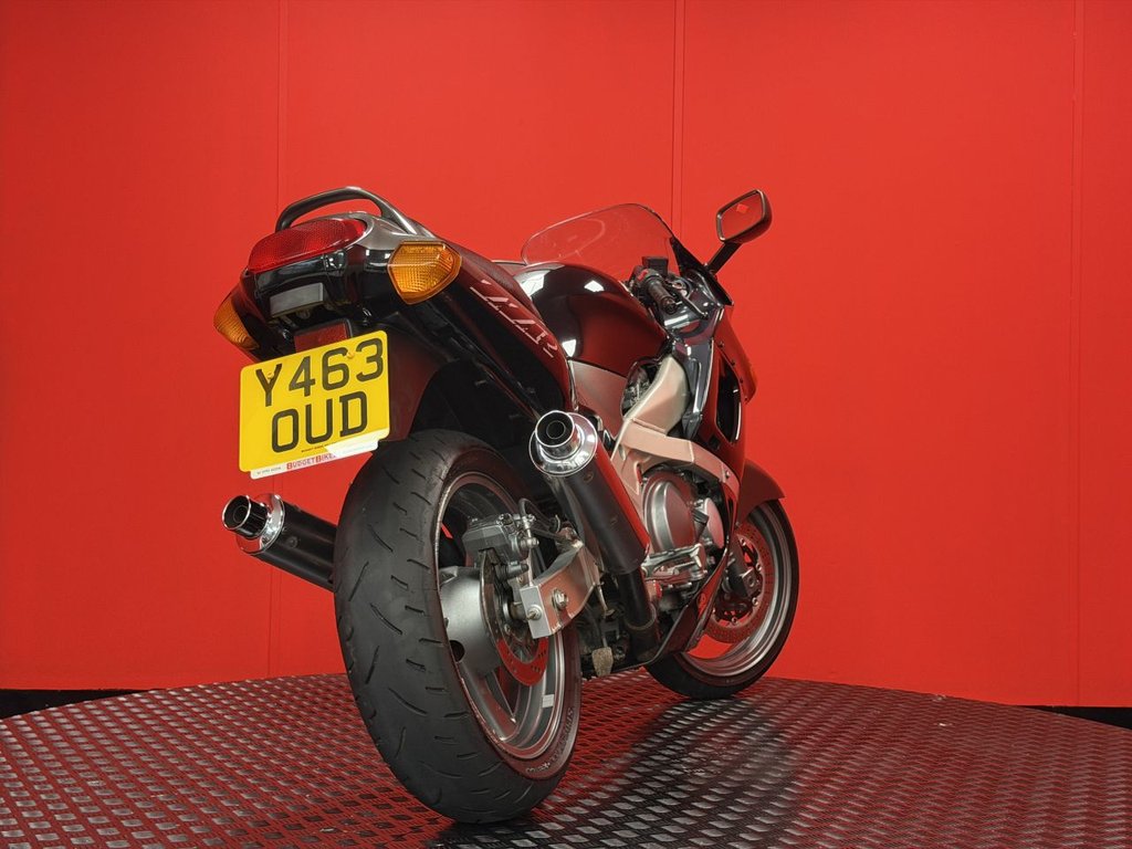 USED 2001 Y KAWASAKI ZZR600 TRADE BIKES AT TRADE PRICES LOW MILEAGE - VERY CLEAN BIKE