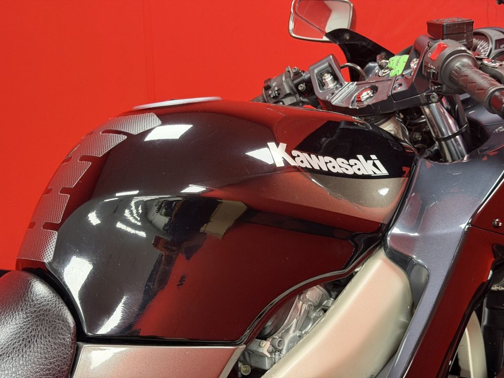 USED 2001 Y KAWASAKI ZZR600 TRADE BIKES AT TRADE PRICES LOW MILEAGE - VERY CLEAN BIKE