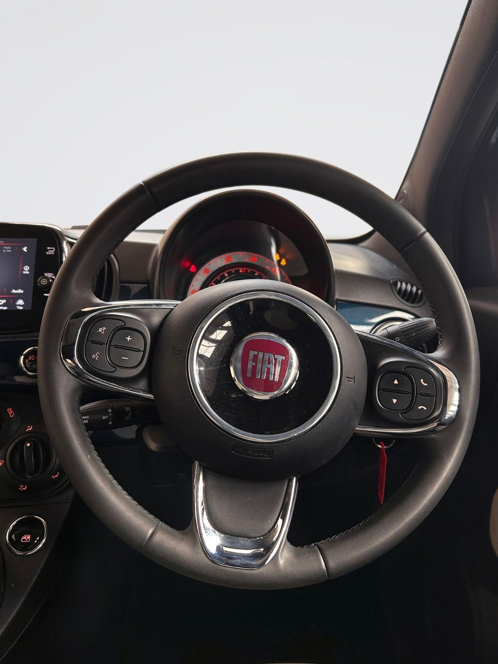 2023 Fiat 500 — image 10