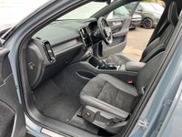 USED 2020 70 VOLVO XC40 1.5 T3 R-Design Auto Euro 6 (s/s) 5dr Glass roof - only 15900 miles