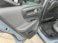 USED 2020 70 VOLVO XC40 1.5 T3 R-Design Auto Euro 6 (s/s) 5dr Glass roof - only 15900 miles
