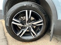 USED 2020 70 VOLVO XC40 1.5 T3 R-Design Auto Euro 6 (s/s) 5dr Glass roof - only 15900 miles