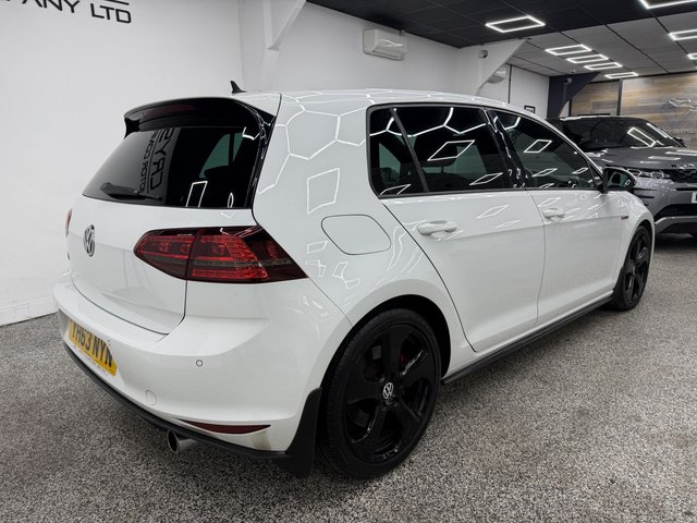 View our VOLKSWAGEN GOLF