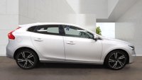 USED 2018 68 VOLVO V40 1.5 T3 GPF R-Design Pro Hatchback 5dr Petrol Auto Euro 6 (s/s) (152 ps) 