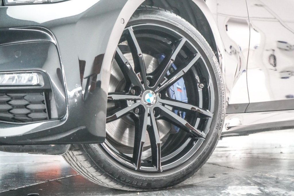 View our BMW 3 SERIES