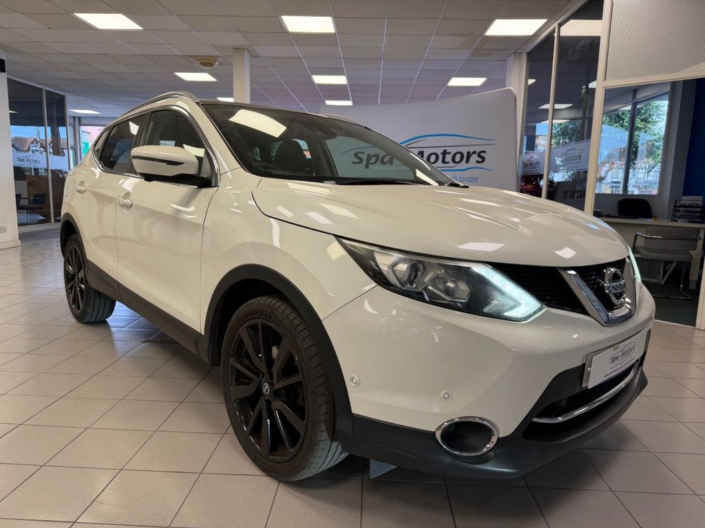 2015 NISSAN QASHQAI